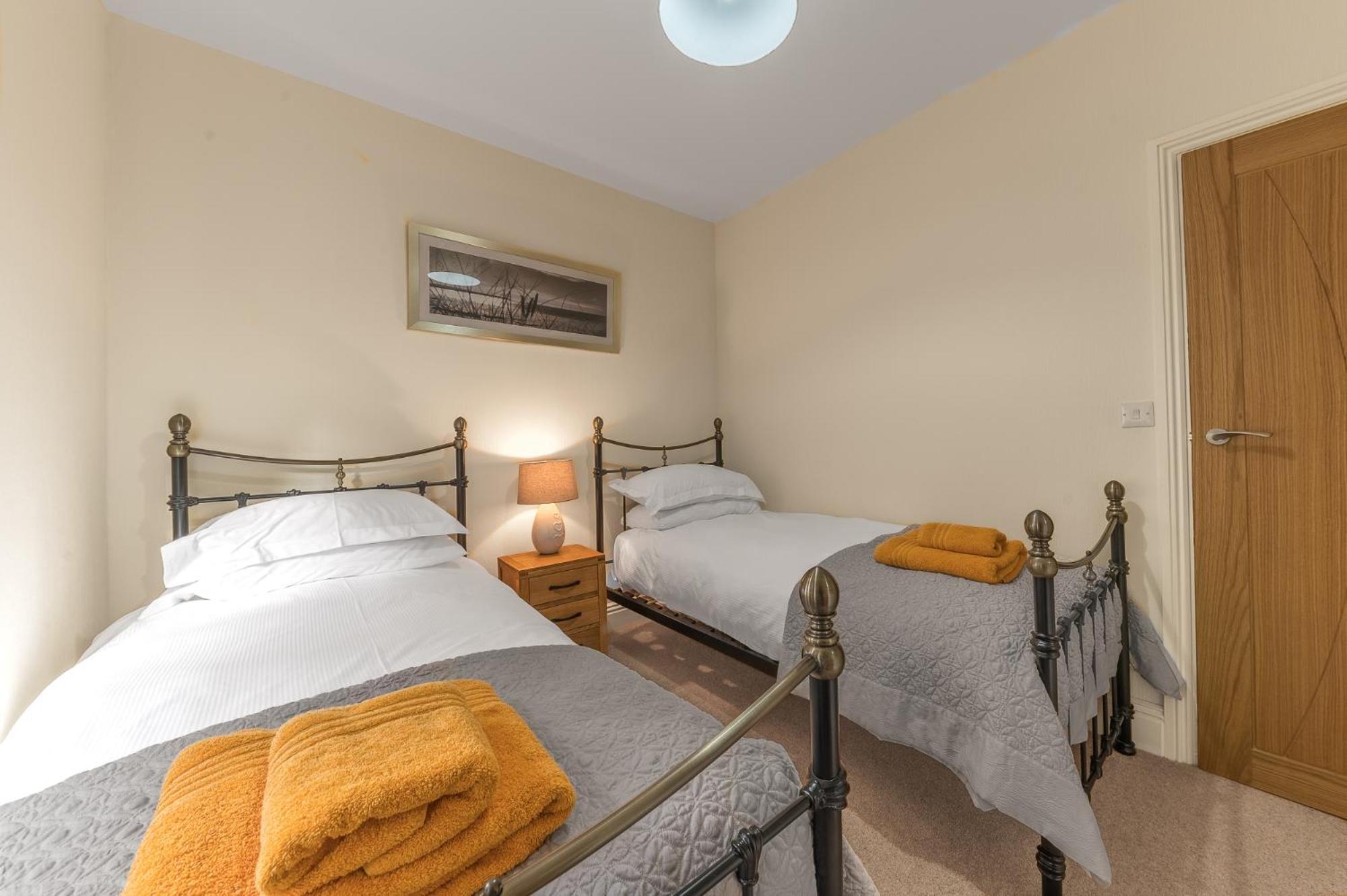 Church View Apartment Конистон Экстерьер фото